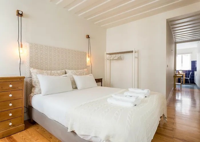 Flh Bairro Alto شقة *